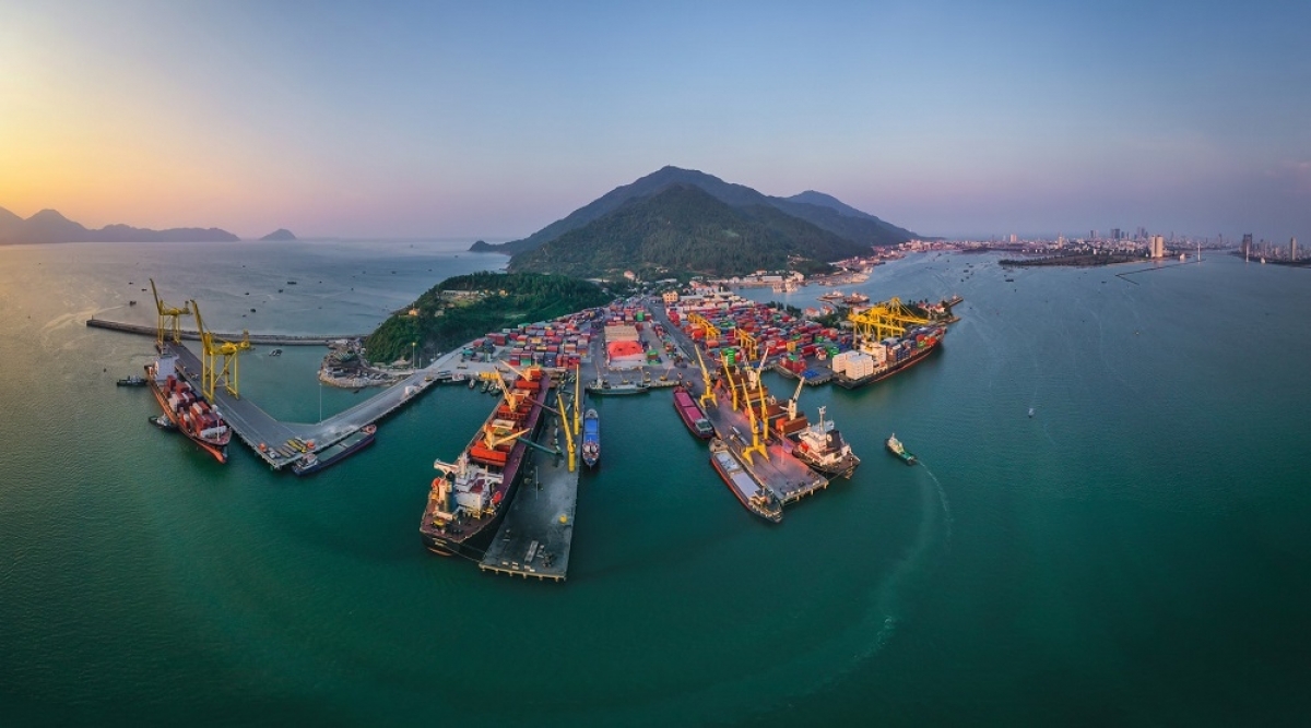 Four-month trade surplus hits US$2.53 billion